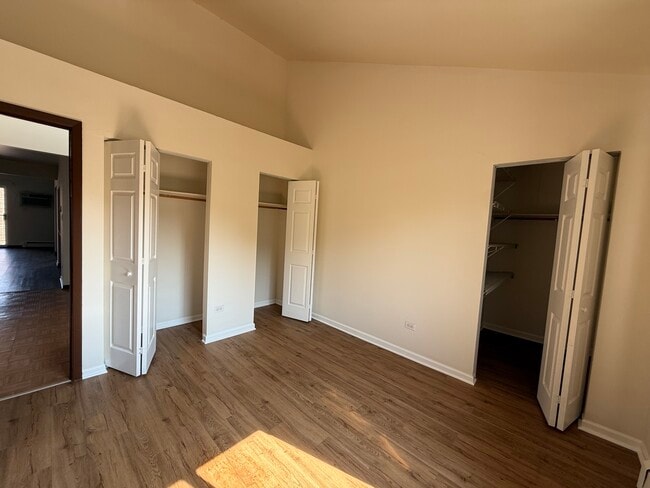 490 Pleasant Run Dr unit 490-F, Wheeling, IL 60090 - photo 6