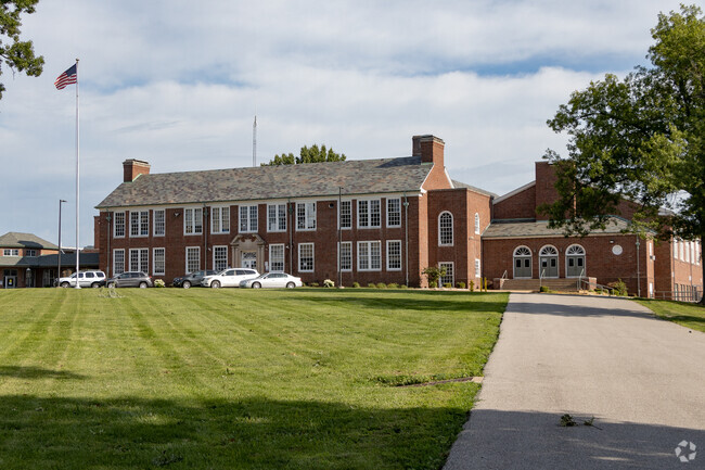 Ferguson Middle School building in Ferguson.