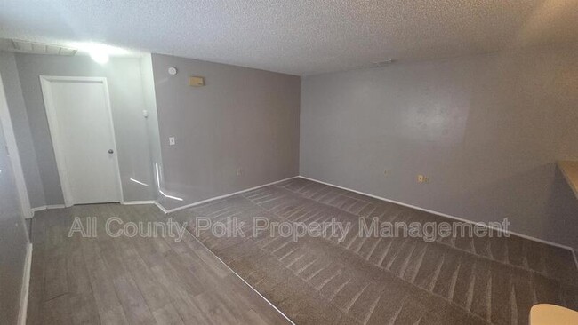 2118 Brandy Place, Lakeland, FL 33803 - photo 3