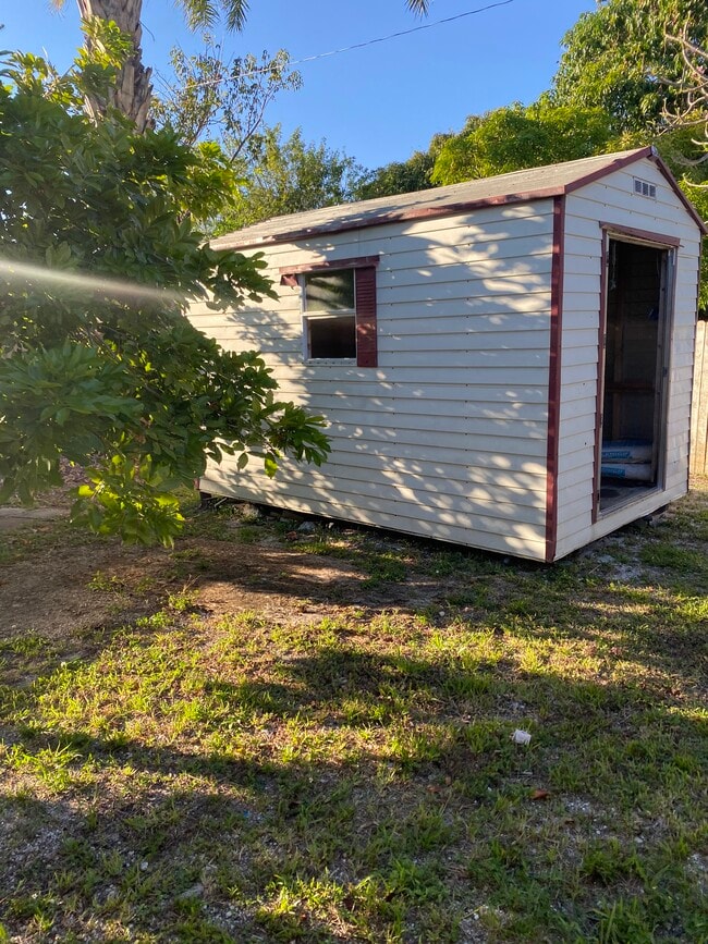 3404 Sheraton Place, Miramar, FL 33025 - photo 6