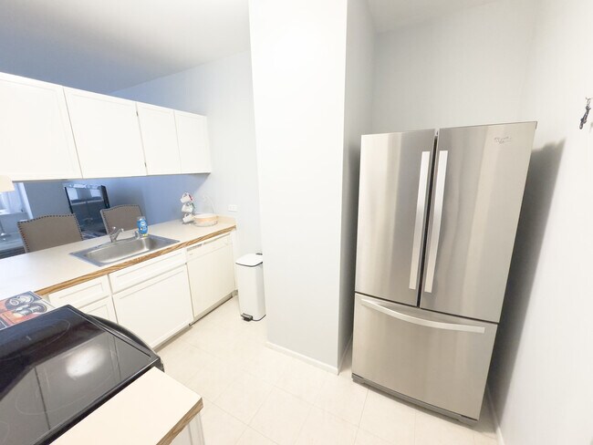 Printer's Square unit 603, Chicago, IL 60605 - photo 5