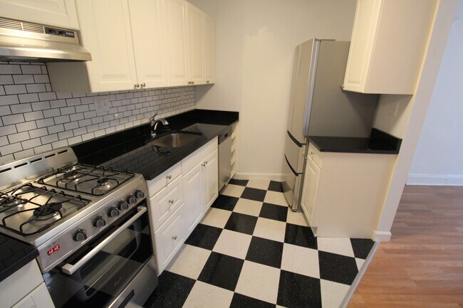 251 Kelton St unit 1, Allston, MA 02134 - photo 4