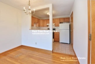 286 Grove St Unit 1, Newton, MA 02466