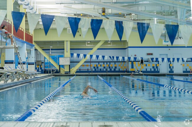 Chealsea Piers in East Side Stamford offers top-tier fitness facilities.