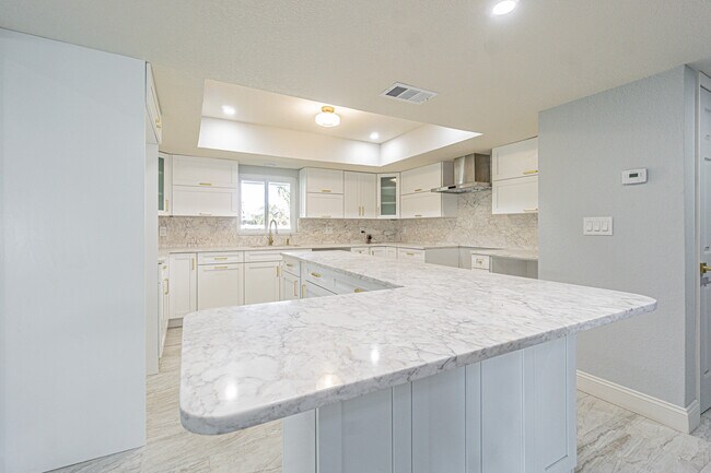 6370 Conniewood Square, New Port Richey, FL 34653 - photo 5