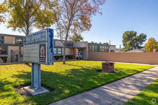 West Orange Elementary School is where you get a good education.