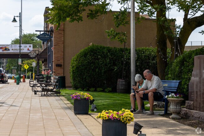 The downtown Lemont area features meticulously maintained landscaping for residents to enjoy.