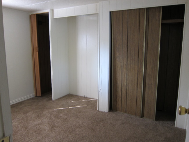 413 Miller St, White Oak, TX 75693 - photo 6