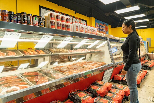 El Patron Meat Market and Convenience Store offers fresh produce and meat.