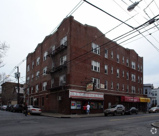 Upgraded Kit., Stainless Steel, Granite, 2 Blocks to Express NYC Bus - Jersey City, Jersey City, NJ 07306 - photo 2