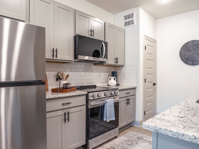 The Daysailer I: 1BR, 1BA- Kitchen