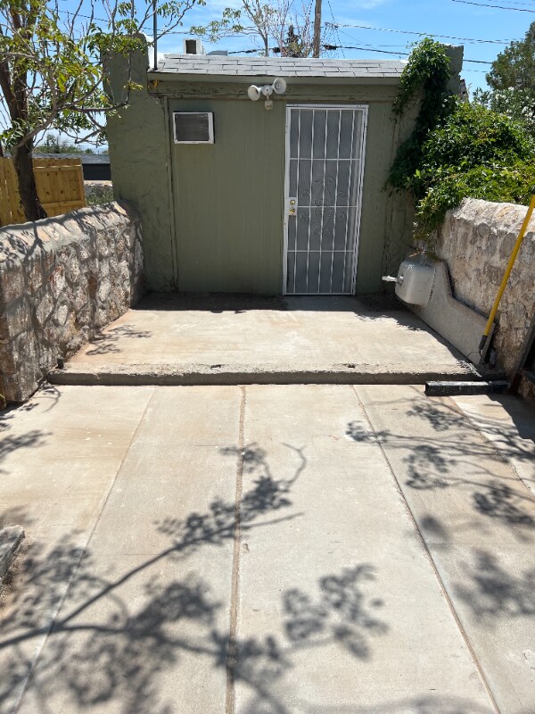 3030 Nashville Ave Unit REAR, El Paso, TX 79930