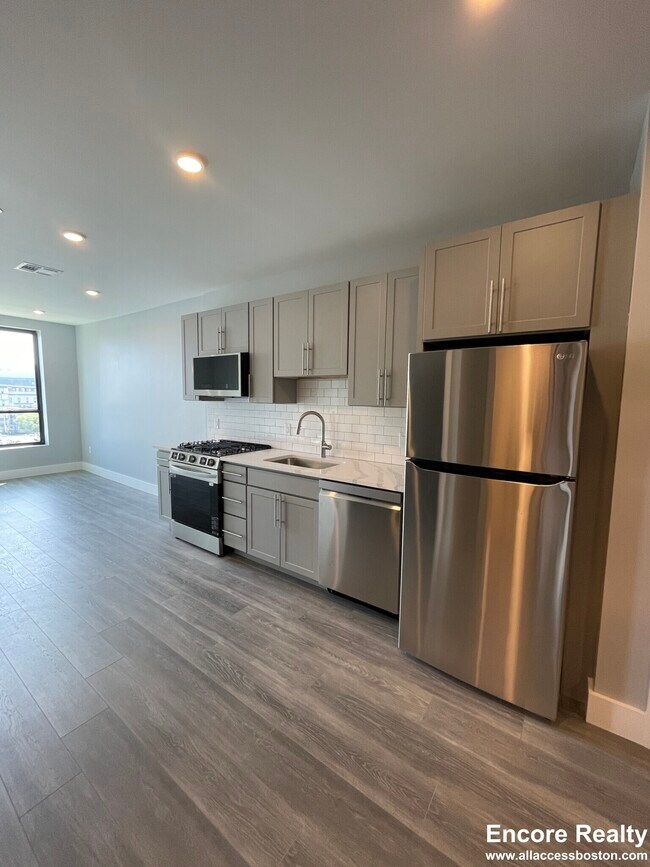 365 Western Ave unit 610, Boston, MA 02135 - photo 3
