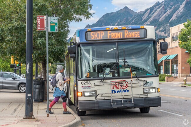 Public transportation options in Newlands ensure hassle-free commuting.