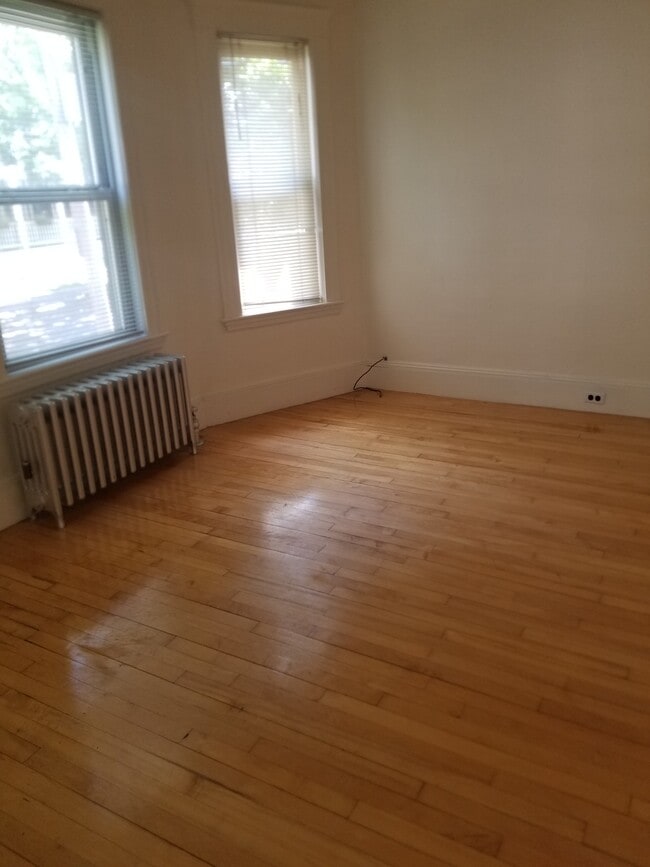 53A Magnolia St, Arlington, MA 02474 - photo 3