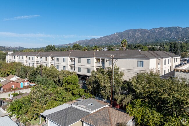 62+ at Honolulu Senior Apartments, Montrose, CA 91020 - photo 5