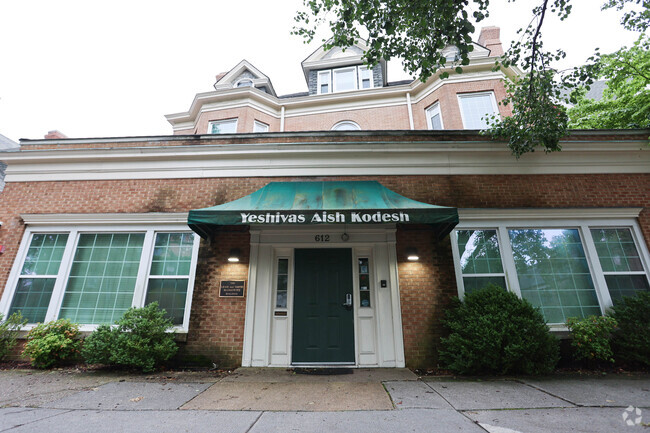 The Yeshiva Aish Kodesh serves teenage boys grades 9-12 in the Ghent Square neighborhood.
