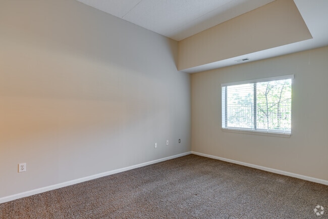 The Crossing At Eagle Pond, Walled Lake, MI 48390 - photo 4