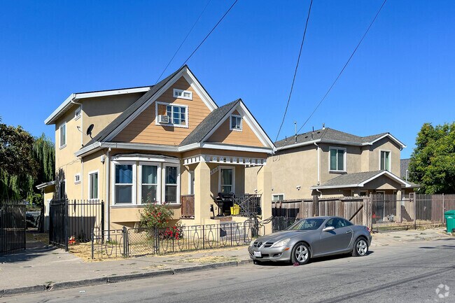 Elmhurst Park's homes typically feature gated front yards.