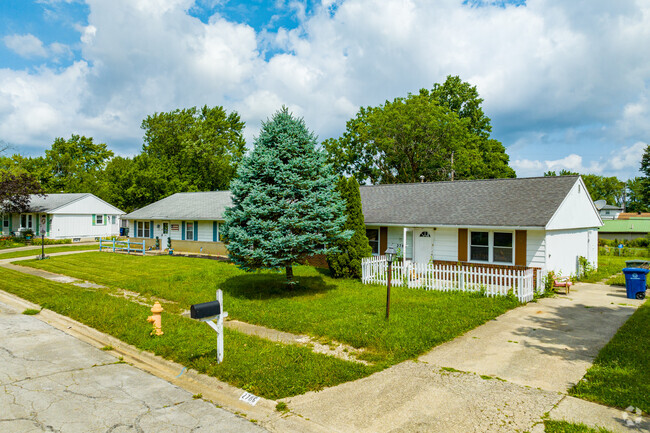 Hyde Park has a mix of traditional and ranch style homes.