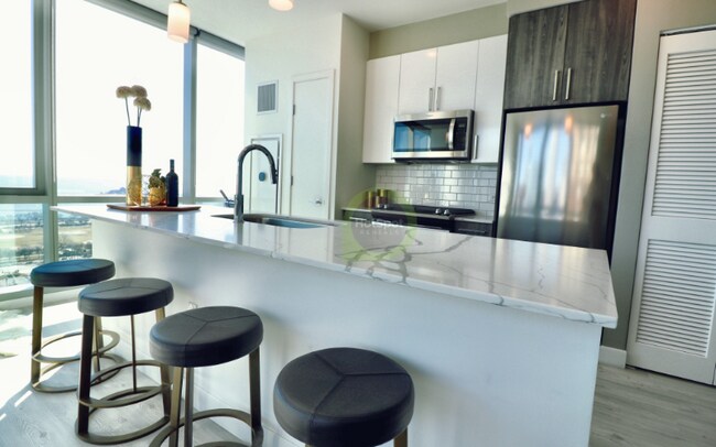 720 S Michigan Ave unit 1305, Chicago, IL 60605 - photo 2