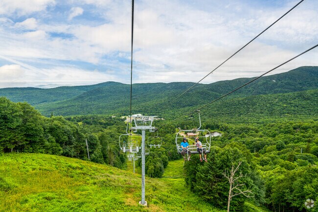 A leisurely 17-minute chairlift ride carries guests up to Vista Peak at Bolton Valley Resort.