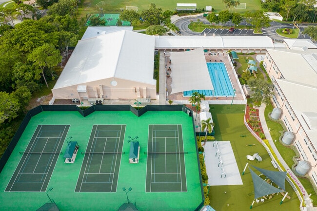 Pine Crest School - Boca Raton provides multiple outdoor amenities to its students.