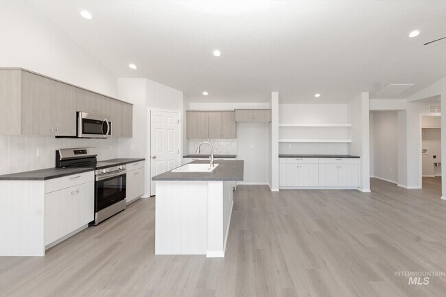 7166 E Shields Dr, Nampa, ID 83687 - photo 2