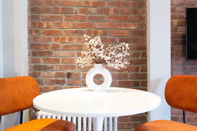 689 10th Ave unit ID1013668P, New York, NY 10036 - photo 3