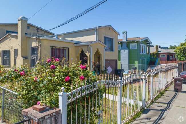 Colorful homes line the streets of Coliseum, adding charm to every neighborhood walk.