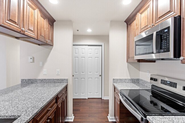 The Carriage House, Bothell, WA 98011 - photo 3