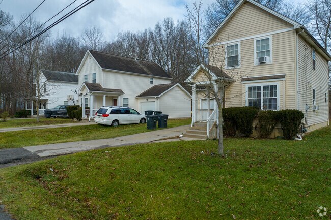 There are newer Colonial-style homes found in Southeast Warren.