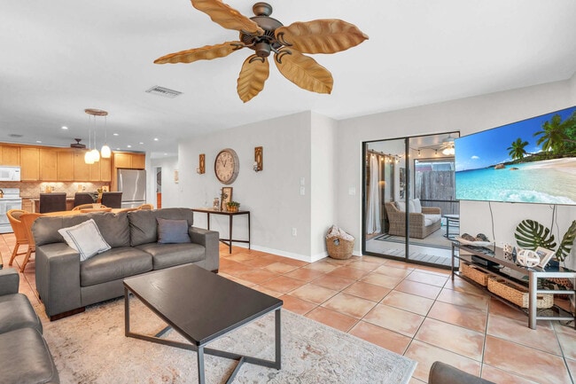 650 93rd Ave N unit ID1073498P, Naples, FL 34108 - photo 2