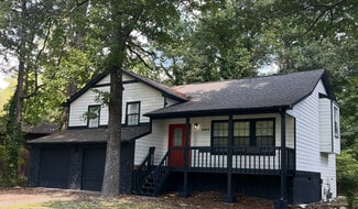 6530 Peppermill Ln, Atlanta, GA 30349