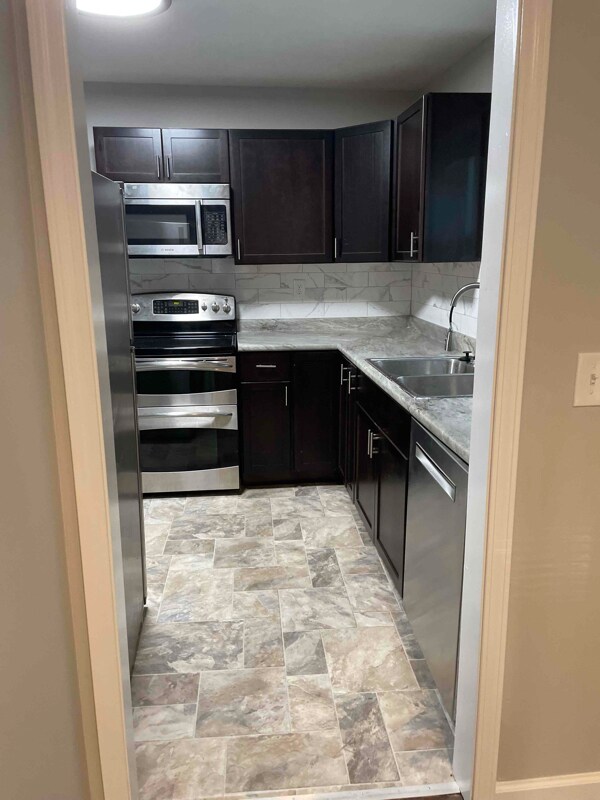 2409 Chestnut Ave, Kansas City, MO 64127