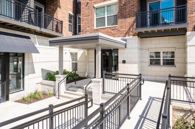 Sugar Creek Commons, Verona, WI 53593 - photo 7