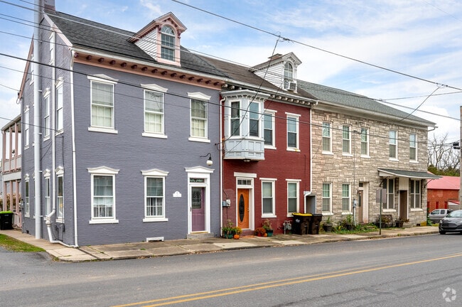 Colorful row homes bring lots of character to Rockland.