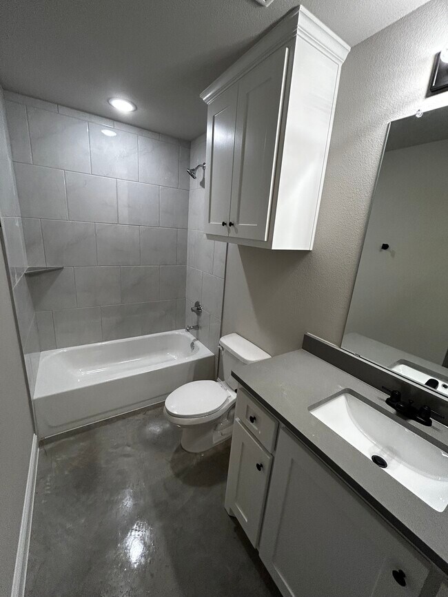 10024 Highway 199 W unit 10024-200, Poolville, TX 76487 - photo 5