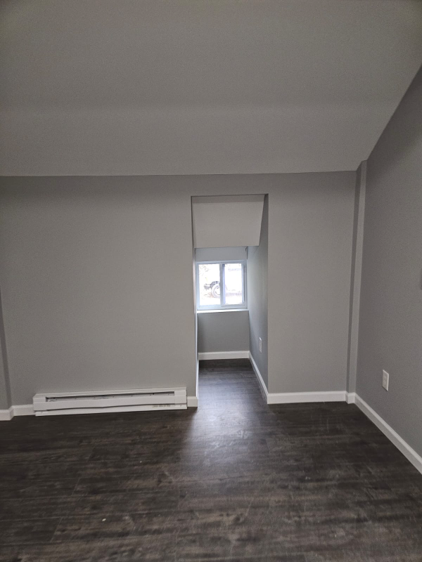 158 Cliff St unit 2nd flr, Norwich, CT 06360 - photo 6