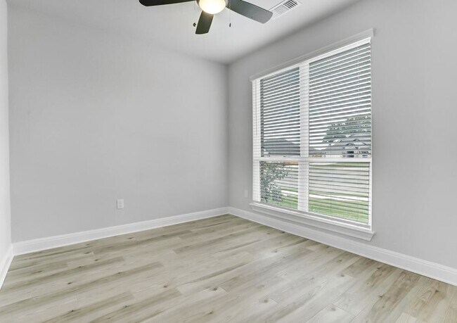 115 Red Oak Place unit 36491274, Bastrop, TX 78602 - photo 4