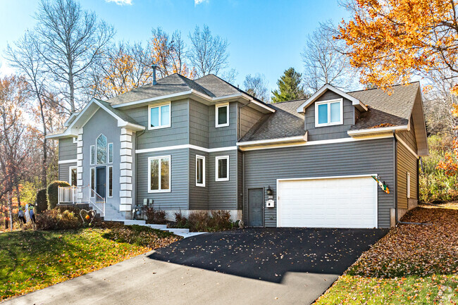 Smithville has limited selection of newer homes on larger lots.