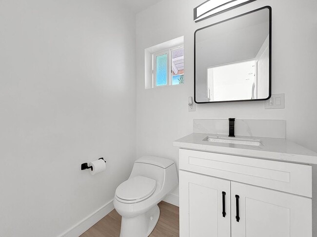 1273 Donatello St, Lancaster, CA 93535 - photo 5