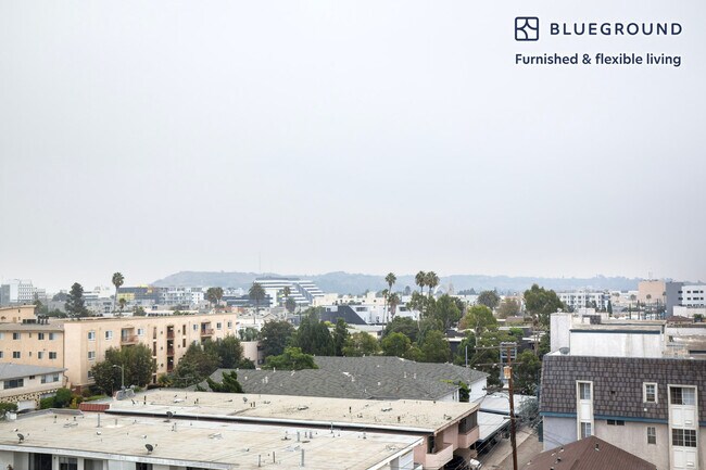 3638 Motor Ave unit FL6-ID925, Los Angeles, CA 90034 - photo 5
