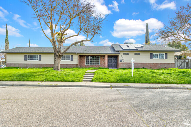 Ranch style homes can be found in the City of Winton.