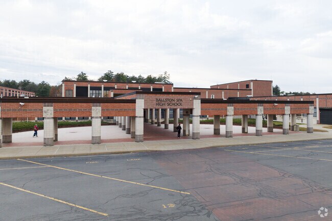 Ballston Spa High School is a great way for your kids to start their day in Ballston Spa.