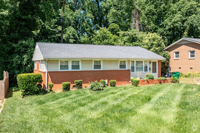 Ranch style homes are among the most common in West Boulevard.
