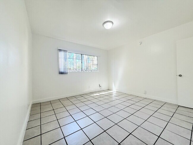 1017 W 95th St unit 3, Los Angeles, CA 90044 - photo 7