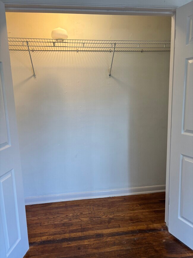 2225 W Olmos Dr unit 2, San Antonio, TX 78201 - photo 6