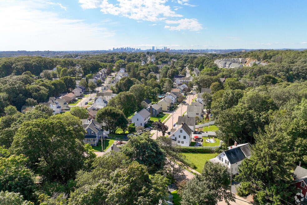 NH_DowntownMelrose_560871_P2_v1_STW_021125