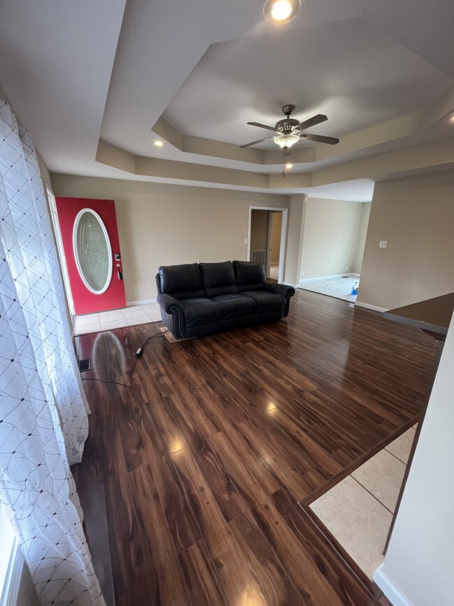 782 Fire Break Dr, Clarksville, TN 37040 - photo 3